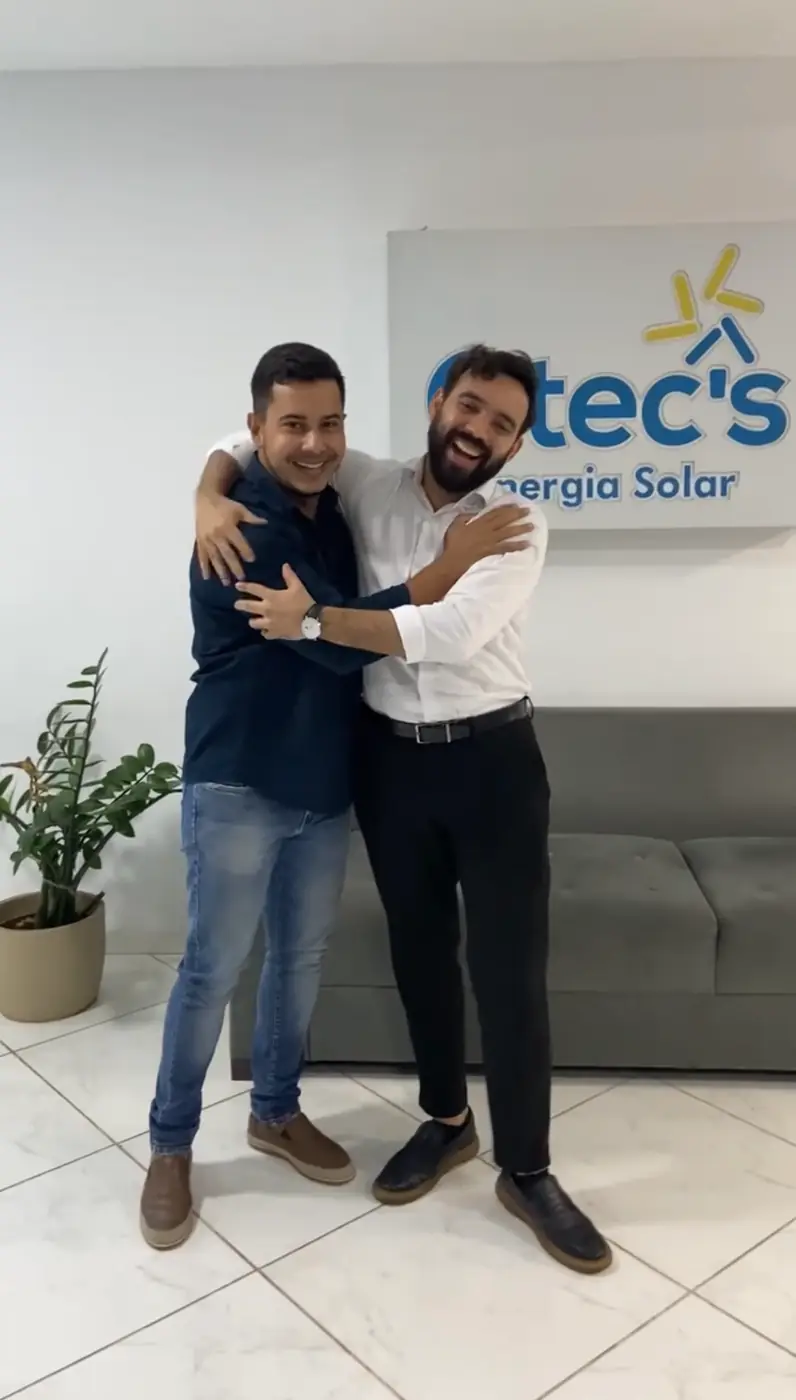 Gabriel Esteves na sede da Gtec's Engenharia